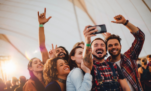Ein Überblick über die Geschichte von Festivals und ihre Entstehung