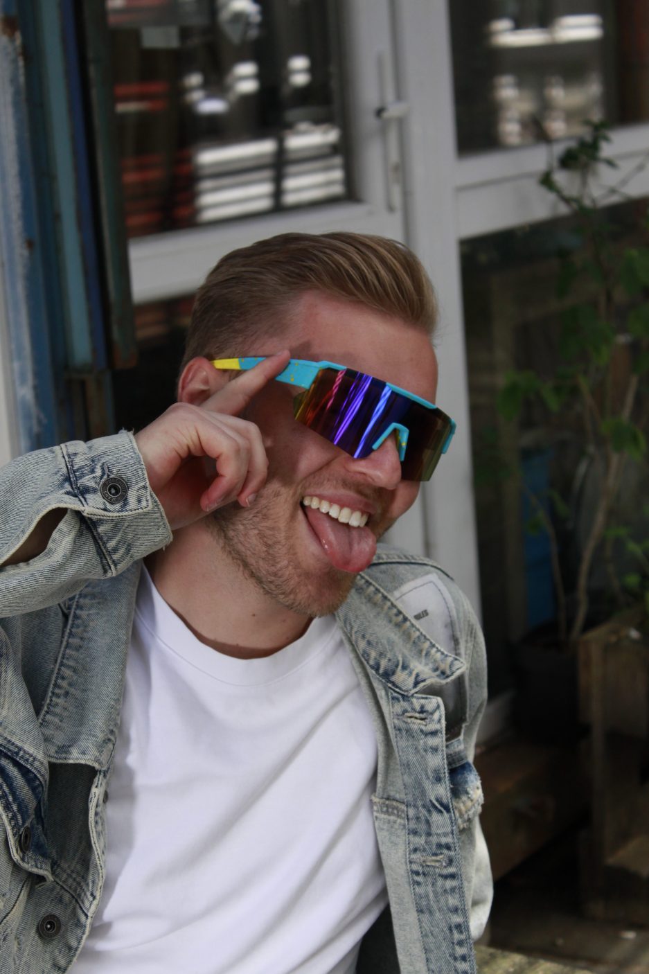 grimmige Rave-Brille
