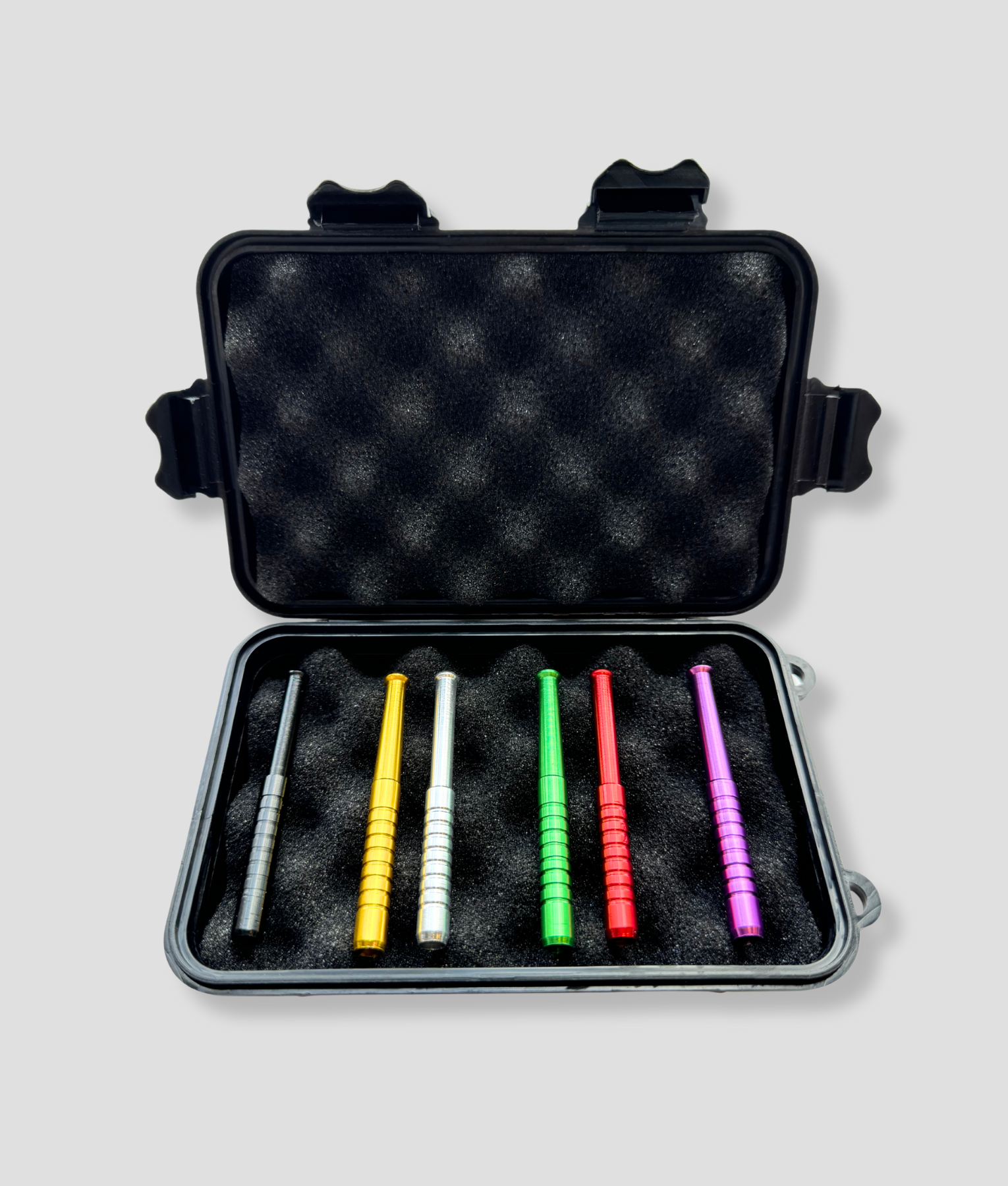 Farbige Schnupftabakröhrchen aus Metall Farbige Schnupftabakröhrchen aus Metall