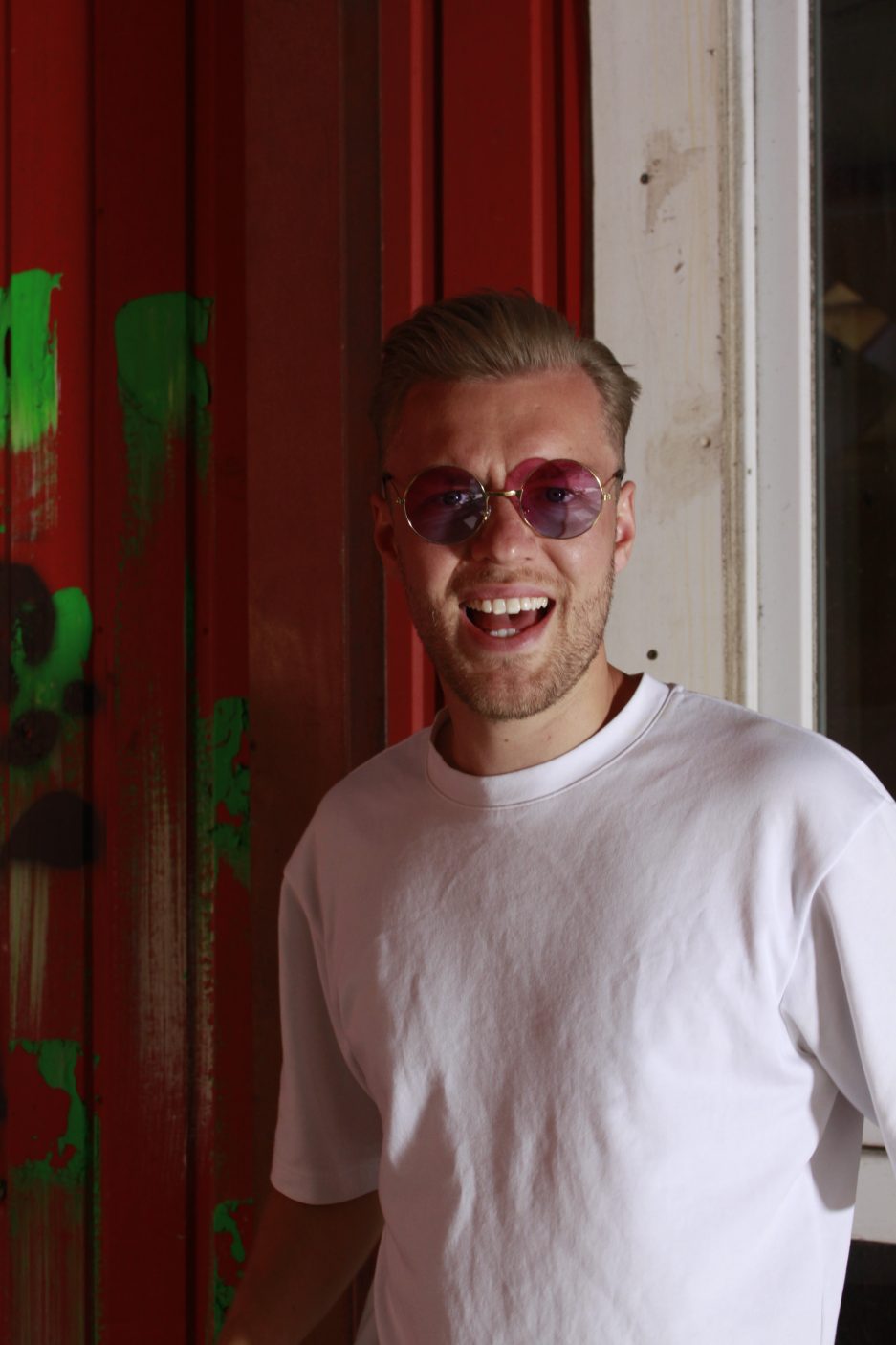schöne Brille lila Gläser