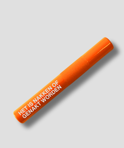 orangefarbenes Rohr