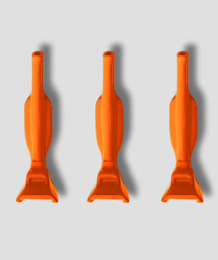orangefarbene Staubsaugerrohre