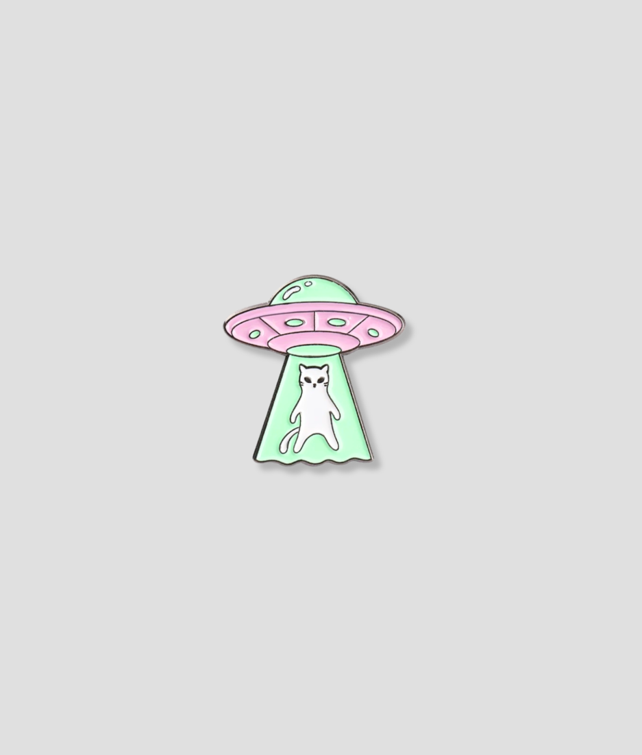 Alien-Brosche