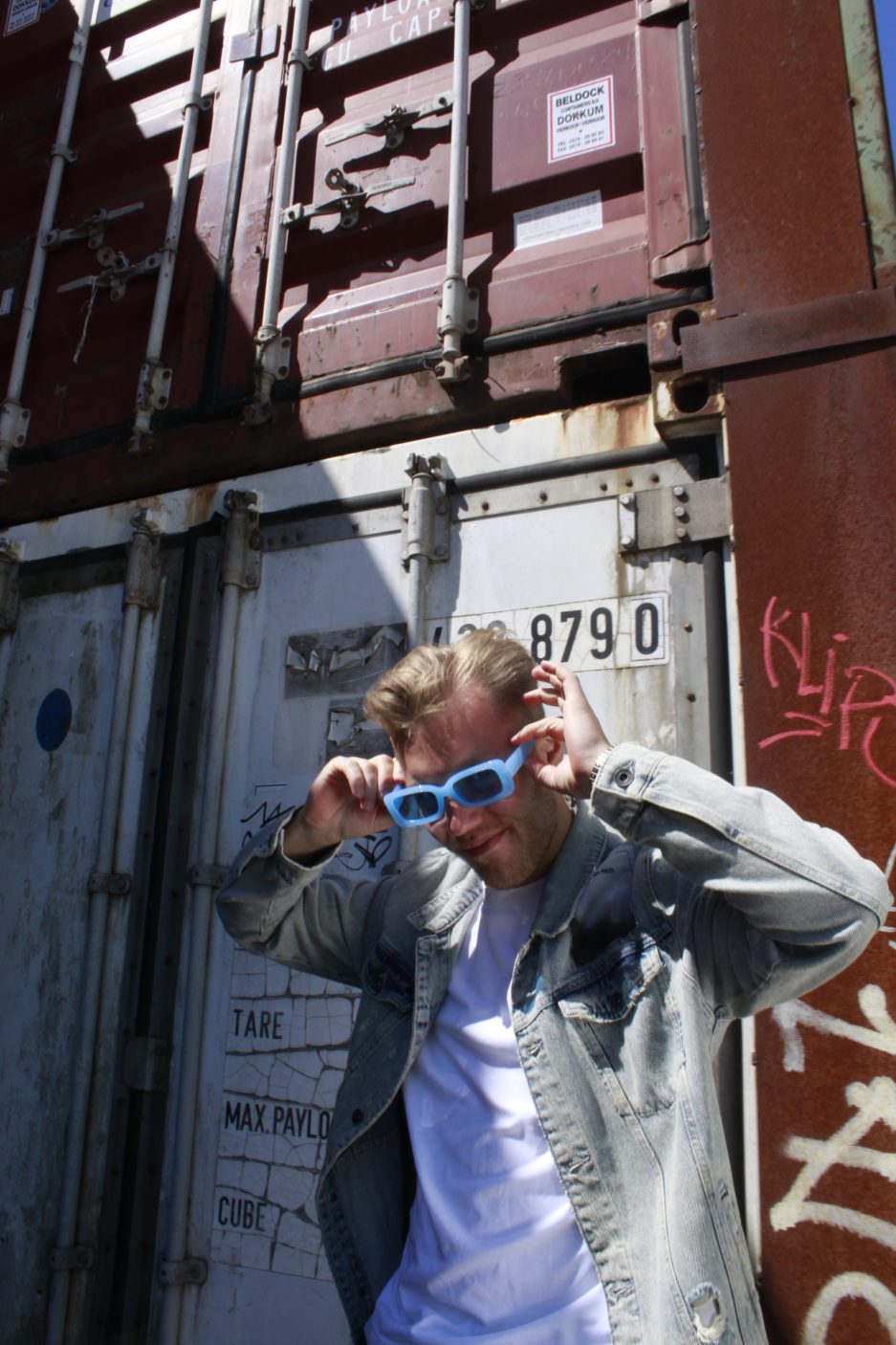 Blaue Rave-Festivalbrille