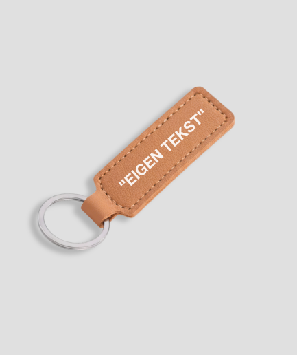 Brauner-Schlüsselanhänger-mit-eigenem-Text.png