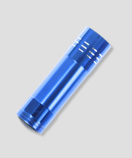 Taschenlampe-Aufbewahrungsfach.png