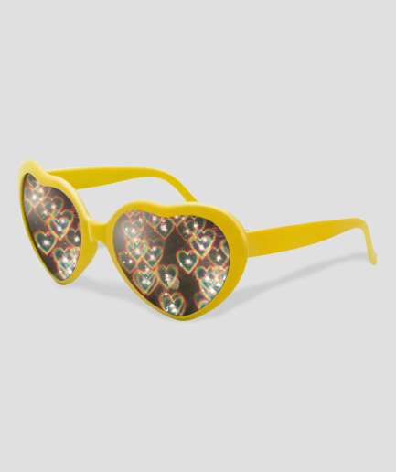 brille-gelb-mit-Effekten.png
