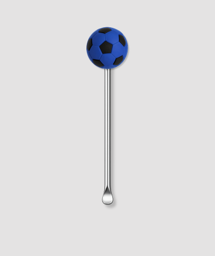 Zilveren cocktaillepel met blauwe voetbal decoratie aan bovenzijde