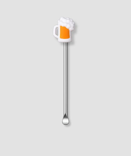 Mini schepje cocktailstirrer met oranje bierpul figuur met wit schuim en handvat bovenop en zilveren steel